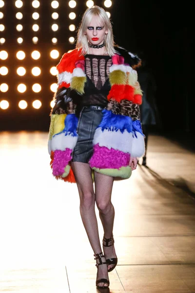 Look 46